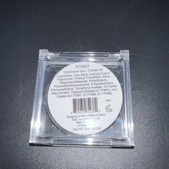 M2U NYC COBBLE HILL Eyeshadow Duo E12601 - Picture 3 of 5